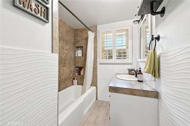 Beautifully maintained 3-bedroom/1.5-bathroom home offering a - photo 22