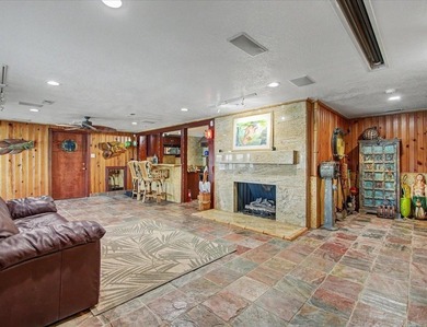 Experience Lake Hamilton living in highly desirable Moonlight - photo 23