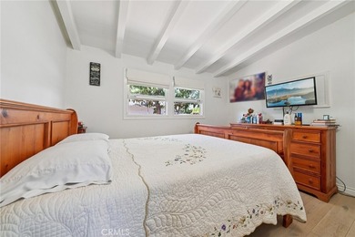 Beautifully maintained 3-bedroom/1.5-bathroom home offering a - photo 28