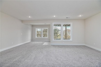 Welcome to your new home, where contemporary design seamlessly - photo 32