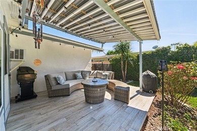 Beautifully maintained 3-bedroom/1.5-bathroom home offering a - photo 36