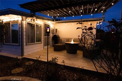 Beautifully maintained 3-bedroom/1.5-bathroom home offering a - photo 41