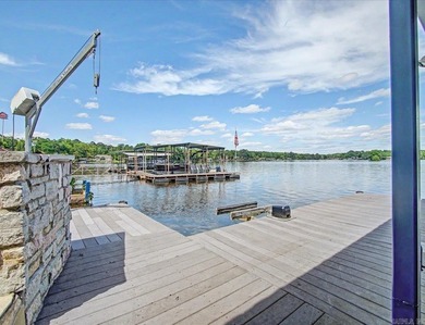 Experience Lake Hamilton living in highly desirable Moonlight - photo 49