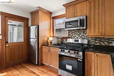 This exceptional 1927 early century cottage presents an - photo 13