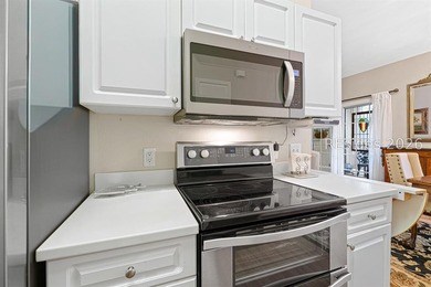 Beautifully maintained 2-bedroom, 2-bath condo offering spacious - photo 13