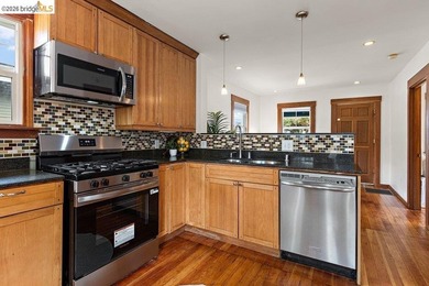 This exceptional 1927 early century cottage presents an - photo 15