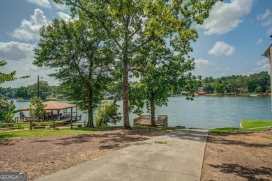 NEW PRICE for Your Lake Escape... cool bungalow on 2 lots/ Alcovy - photo 15