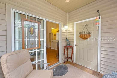 Beautifully maintained 2-bedroom, 2-bath condo offering spacious - photo 17