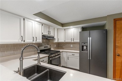 Welcome to 425 Robin, a beautifully updated ranch situated on - photo 4