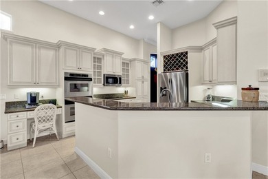 Beautiful 3-bedroom, 3-bath courtyard home offering 2,310 square - photo 6