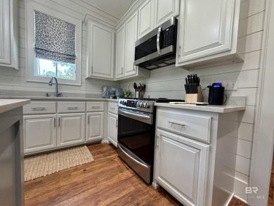 Beautiful Cottage on Lot 19 in Fairhope Motorcoach Resort!! - photo 30