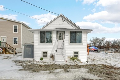 Lake Home For Sale in Antioch, Illinois