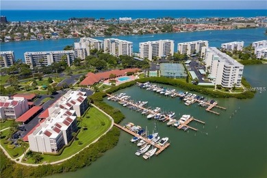 Excellent location!!! This 1st floor corner unit has beautiful - photo 6