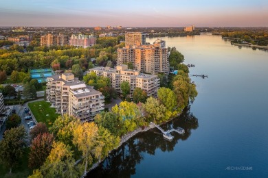 Lake Home For Sale in Laval (Chomedey),