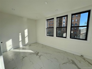 Rarely does a trophy mixed-use asset of this caliber surface in - photo 14