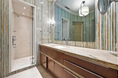 Captivating views of Dallas & exquisite details of pure luxury