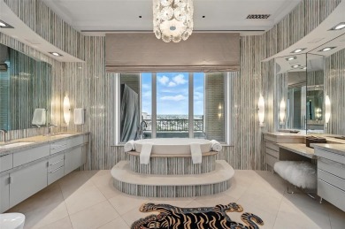 Captivating views of Dallas & exquisite details of pure luxury