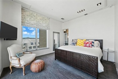 Captivating views of Dallas & exquisite details of pure luxury