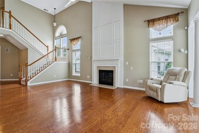 Beautiful 1.5-story home in the popular Villas of Sun Valley! - photo 6