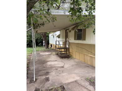SELLER WILL CONSIDER ALL OFFERS. OWNER FINANCING AVAILABLE! - photo 2