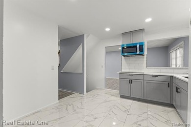 Welcome to this fully updated 2-story colonial offering 3 - photo 26