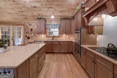 YOU'VE GOT TO SEE THIS HOME TO BELIEVE IT!! Beautiful - photo 27