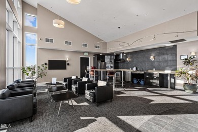 Stunning one bedroom one bath condominium overlooking the east - photo 34