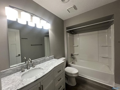 Enjoy lakeside living in this cozy yet upgraded 2nd-story log - photo 40
