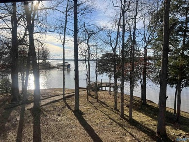 Enjoy lakeside living in this cozy yet upgraded 2nd-story log - photo 48