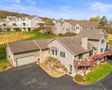 Lake Townhome/Townhouse For Sale in Lodi, Wisconsin