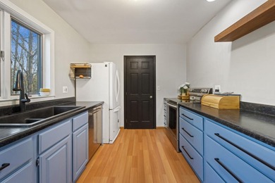 This spacious home is in one of Milford's most sought after - photo 12