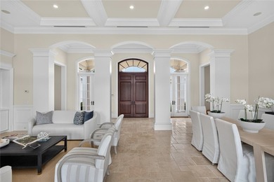 Rarely available exquisite Orchid Island golf estate with 4BR + - photo 6