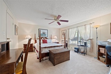 Check out this Beautiful Light and Bright Triple Wide on 10 - photo 17
