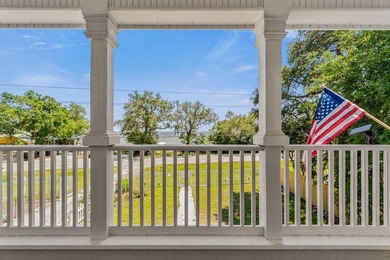 PARADISE FOUND WITH STUNNING VIEWS OF CHOCTAWHATCHEE BAY! This - photo 1