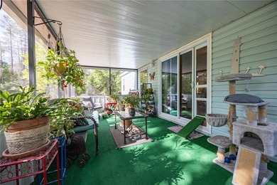 Check out this Beautiful Light and Bright Triple Wide on 10 - photo 22