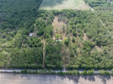 Check out this Beautiful Light and Bright Triple Wide on 10 - photo 39