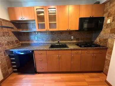 Welcome to this spacious Junior-4 used as a 2-bedroom, 1-bath