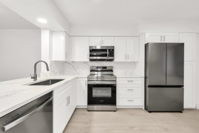 Lake Condo For Sale in Delray Beach, Florida