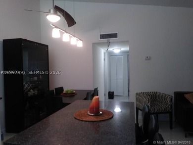 Beautiful and fully upgraded 2-bedroom, 2-bath unit located in - photo 10