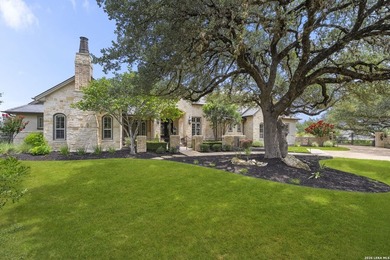 House has 6 bedrooms. This includes an attached guest casita - photo 9