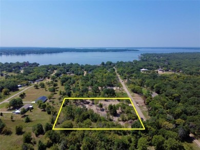 Lake Lot For Sale in Gun Barrel City, Texas