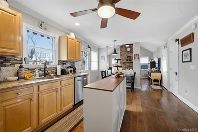Welcome to this beautifully maintained Colonial-style home - photo 3