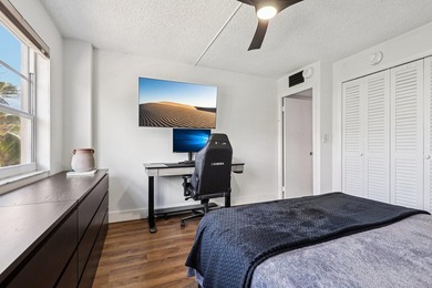 PRICE REDUCTION- Motivated Seller: Beautiful renovated