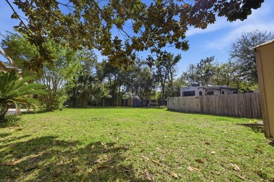***Home Sweet Home*** VA Assumable loan - 2.25%. Across from the - photo 47