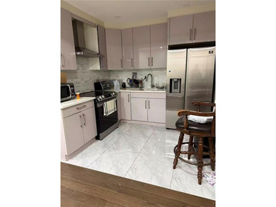 5-Family | Approx. 6.5% Cap Rate | Two Buildings on One Lot Rare - photo 6