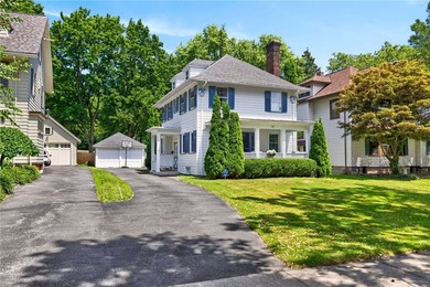 Welcome to 138 Dorchester in the prestigious BROWNCROFT - photo 2