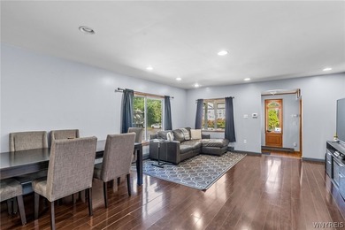 Welcome home to 114 Flohr Avenue! This beautiful 3 bedroom, 2 - photo 10