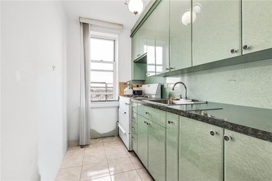 Bright and well-situated one-bedroom co-op on a top floor in a