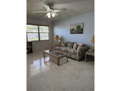 Lake Condo For Sale in Boca Raton, Florida
