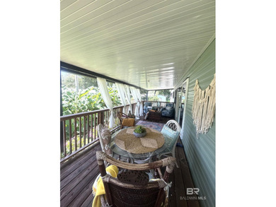 Welcome to your own private Gulf Coast retreat! This beautifully - photo 4